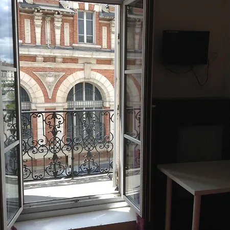 Belle 2* Fontainebleau